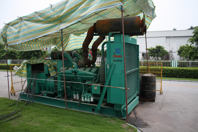 红山街道康明斯发电机租用：安全、高效、便捷！